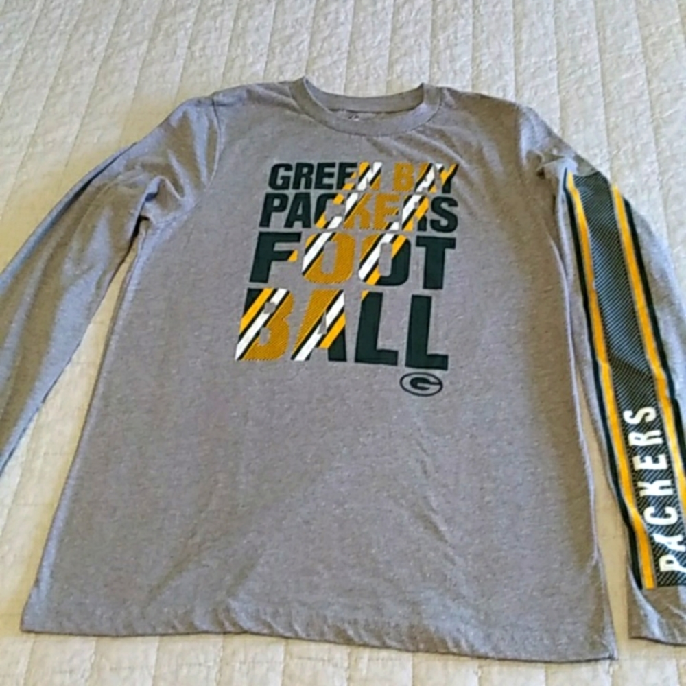 Green Bay Packers long sleeve tee, NWOT